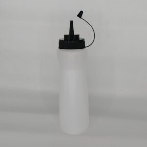 ACEITERO DE PLASTICO X650ML OCT251313 – CHF26