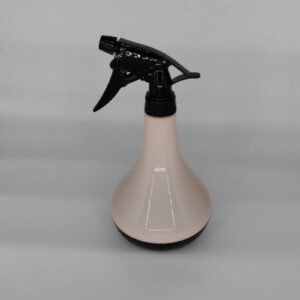 ROCIADOR DE PLASTICO 700ML OCT251420 – CHF26